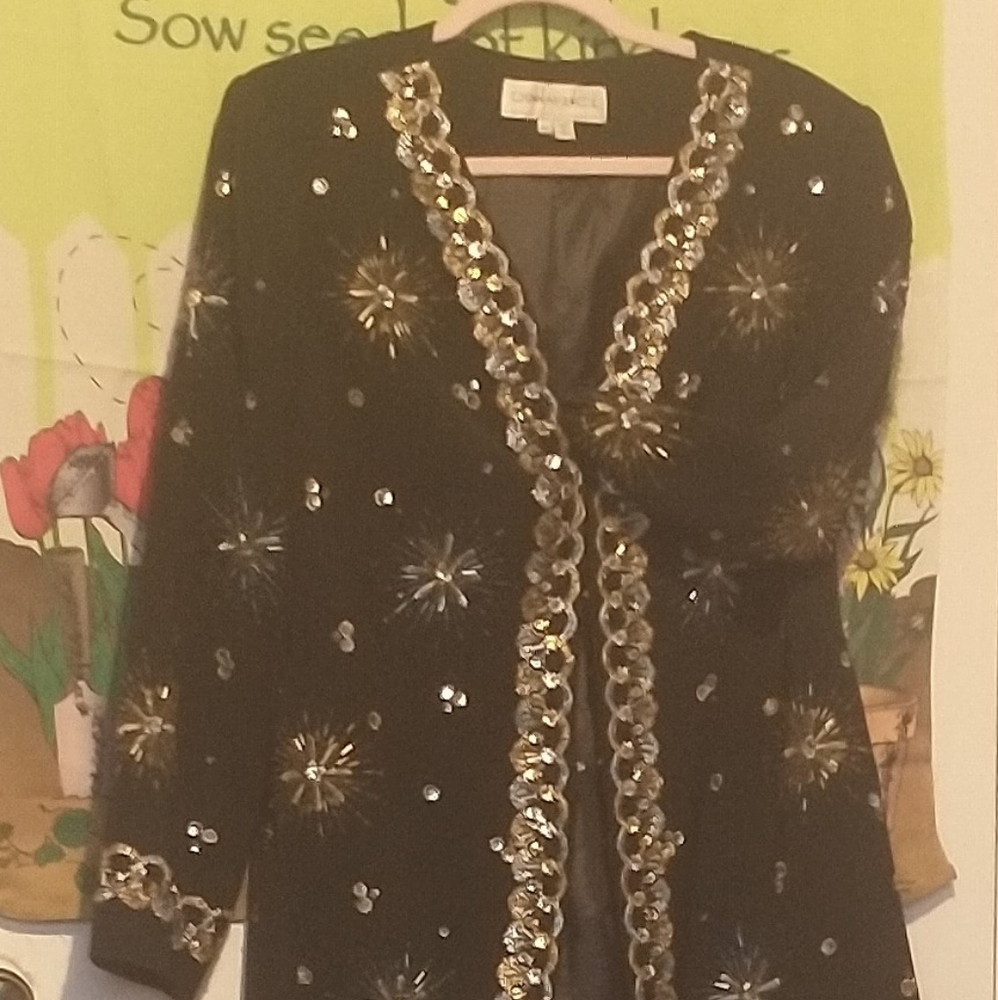 STUNNING VINTAGE "DONNAVINCI BLACK GOLDEN EMBROIDERY JACKET